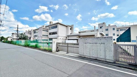 �����s�����q�s�k�쒬�̒��Ã}���V�����̎��ӊ�