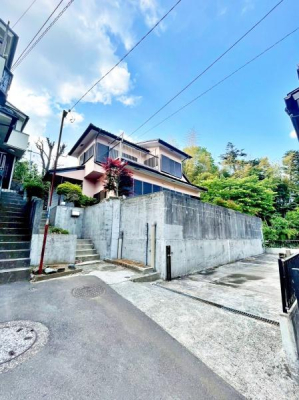東京都八王子市東浅川町の中古一戸建ての現地外観写真