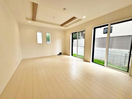 sqsUc4ڂ̐VzˌẴrO