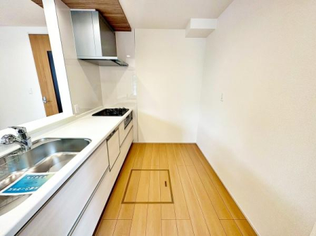 sqsUc4ڂ̐VzˌẴLb`