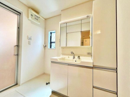 �����s�����q�s����2���ڂ̒��È�ˌ��Ă̐��ʑ�E���ʏ�
