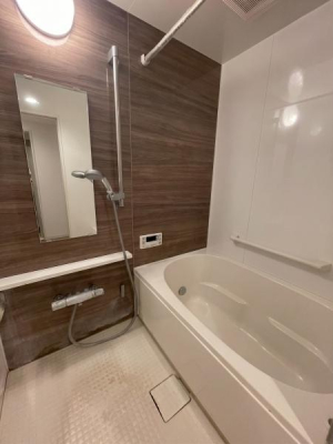 �����s�����s�֌�4���ڂ̒��Ã}���V�����̗���