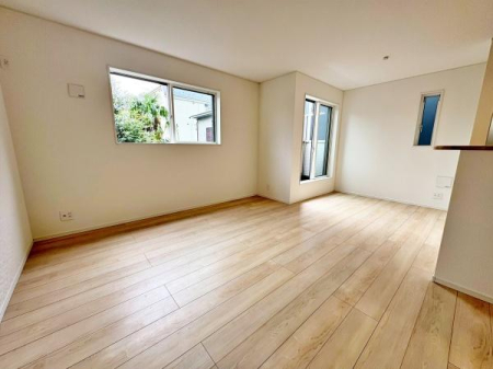 sqsac7ڂ̐VzˌẴrO