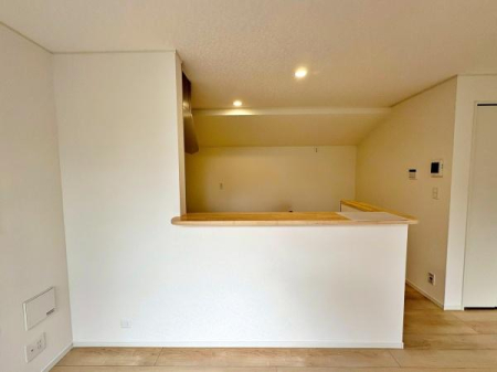 sqsac7ڂ̐VzˌẴrO