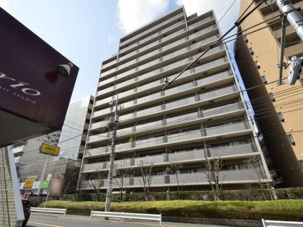 東京都八王子市散田町3丁目の中古マンションの現地外観写真