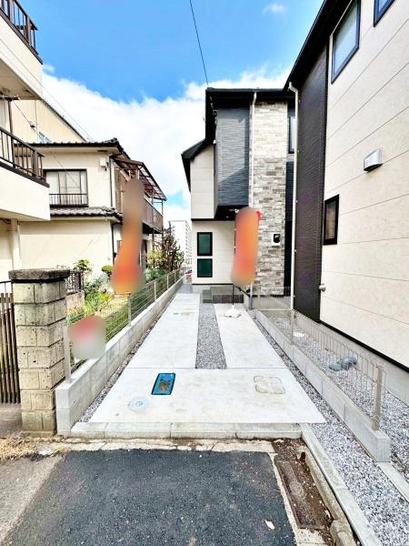 �����s�����q�s���c���̐V�z��ˌ��Ă̒��ԏ�