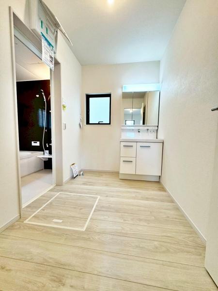 �����s�����q�s���c���̐V�z��ˌ��Ă̐��ʑ�E���ʏ�