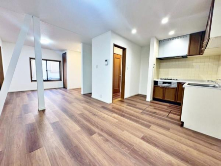 �����s�����q�s�k�쒬�̒��È�ˌ��Ẵ��r���O