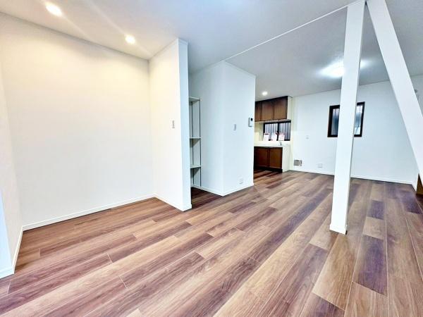 �����s�����q�s�k�쒬�̒��È�ˌ��Ẵ��r���O