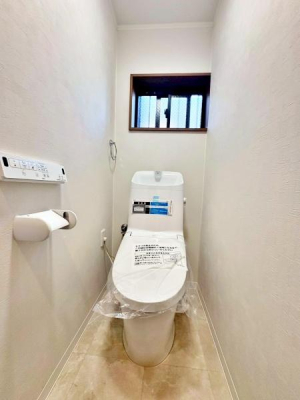 �����s�����q�s�k�쒬�̒��È�ˌ��Ẵg�C��