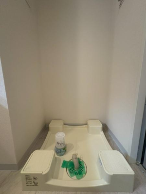 �����s�����q�s��a�c��5���ڂ̒��Ã}���V�����̐��ʑ�E���ʏ�