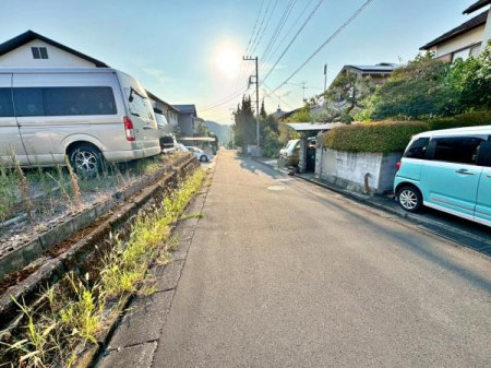 sqs̒ÈˌĂ̑OʓH܂ތnʐ^