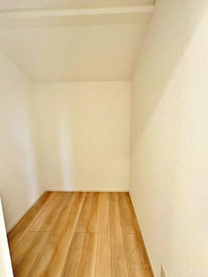 �����s�����q�s������̐V�z��ˌ��Ă̎��[