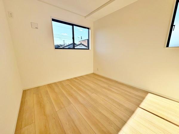 �����s�����q�s������̐V�z��ˌ��Ă̗m��