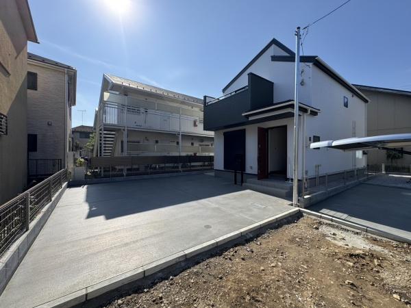 sqs̐VzˌĂ̑OʓH܂ތnʐ^