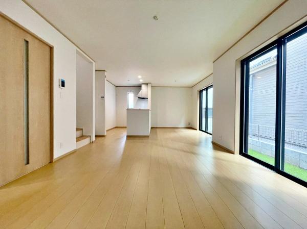 東京都八王子市北野町の新築一戸建てのリビング