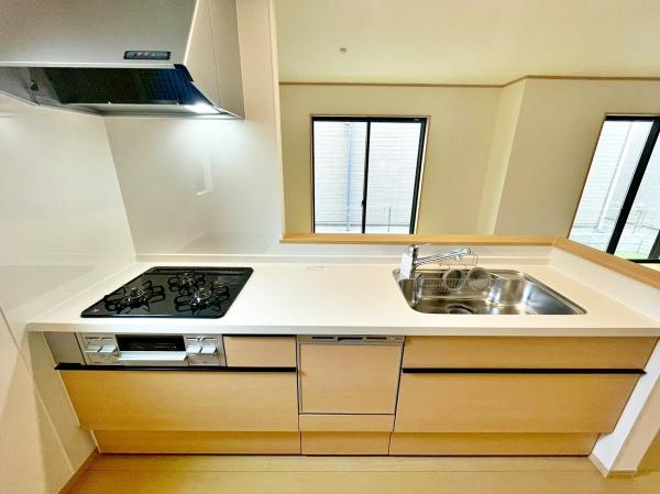 東京都八王子市北野町の新築一戸建てのキッチン
