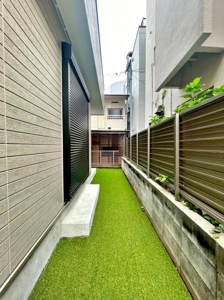 東京都八王子市北野町の新築一戸建ての庭