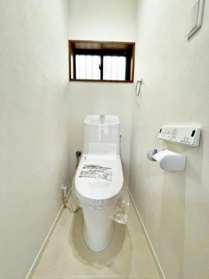 �����s�����q�s��a�c��6���ڂ̒��È�ˌ��Ẵg�C��