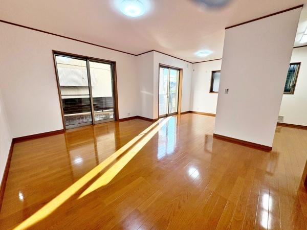 �����s�����q�s���q���̒��È�ˌ��Ẵ��r���O