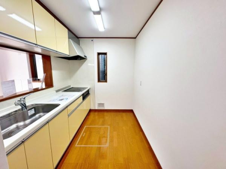 �����s�����q�s���q���̒��È�ˌ��ẴL�b�`��