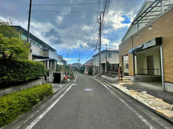 sqsq2ڂ̒ÈˌĂ̑OʓH܂ތnʐ^