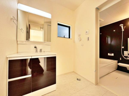 �����s�����q�s��J���̐V�z��ˌ��Ă̐��ʑ�E���ʏ�