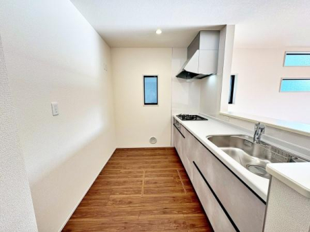 �����s�����q�s��J���̐V�z��ˌ��ẴL�b�`��