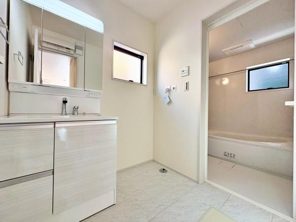 �����s�����q�s��J���̐V�z��ˌ��Ă̐��ʑ�E���ʏ�