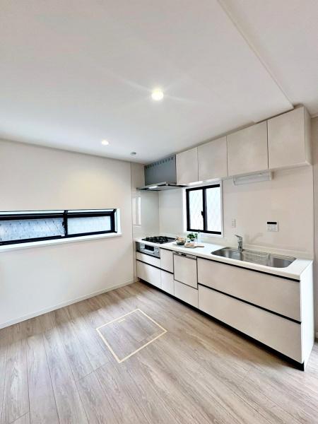 �����s�����q�s��z��3���ڂ̒��È�ˌ��ẴL�b�`��