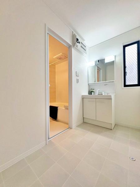 �����s�����q�s��z��3���ڂ̒��È�ˌ��Ă̐��ʑ�E���ʏ�