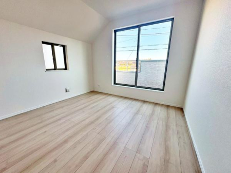 �����s�����q�s���������̐V�z��ˌ��Ă̗m��