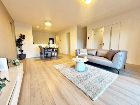 �����s�����q�s���������̐V�z��ˌ��Ẵ��r���O