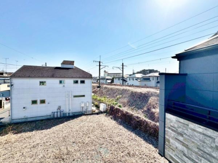 �����s�����q�s�q����1���ڂ̐V�z��ˌ��Ẵo���R�j�[