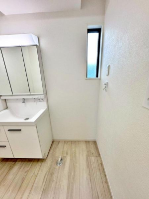 �����s�����q�s�q����1���ڂ̐V�z��ˌ��Ă̐��ʑ�E���ʏ�