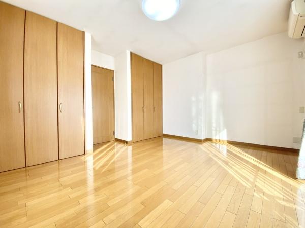 �����s�����q�s�Бq���̒��È�ˌ��Ă̗m��