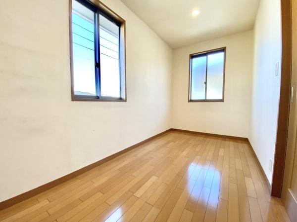 �����s�����q�s�Бq���̒��È�ˌ��Ă̗m��