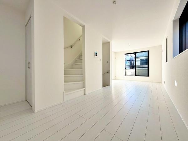 �����s�����q�s�U�c��1���ڂ̐V�z��ˌ��Ẵ��r���O