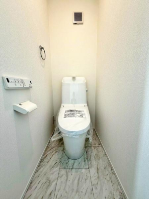 �����s�����q�s�U�c��1���ڂ̐V�z��ˌ��Ẵg�C��