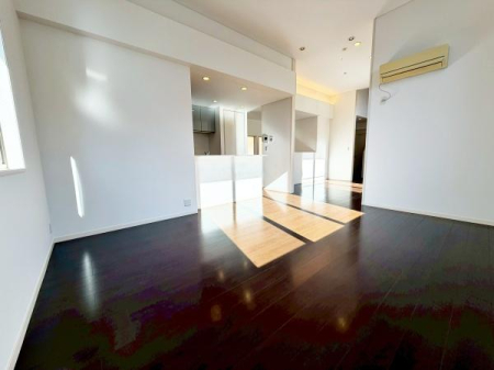 �����s�����q�s����1���ڂ̒��È�ˌ��Ẵ��r���O