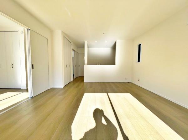 sqsac5ڂ̐VzˌẴrO