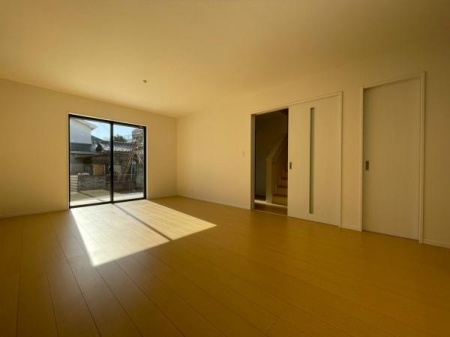 sqsac5ڂ̐VzˌẴrO