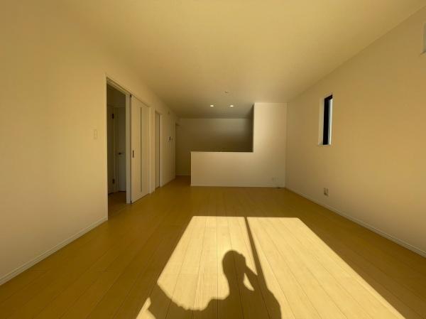 sqsac5ڂ̐VzˌẴrO