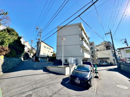 �����s�����q�s��a�c��3���ڂ̒��Ã}���V�����̌��n�O�ώʐ^