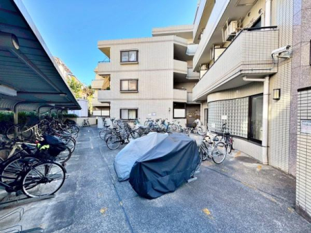 �����s�����q�s��a�c��3���ڂ̒��Ã}���V�����̂��̑����p��