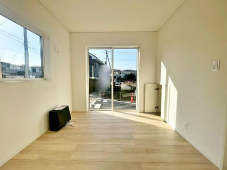 �����s�����q�s�������q��2���ڂ̐V�z��ˌ��Ă̗m��