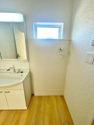 �����s�����q�s�������q��2���ڂ̐V�z��ˌ��Ă̐��ʑ�E���ʏ�