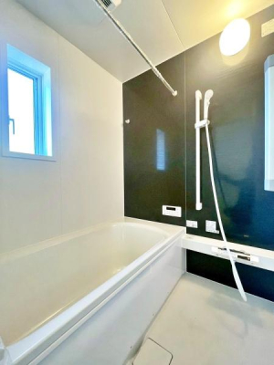 �����s�����q�s�������q��2���ڂ̐V�z��ˌ��Ă̗���