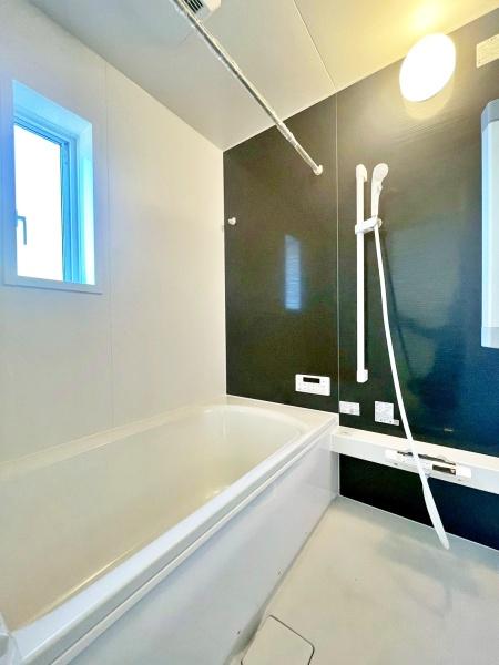 �����s�����q�s�������q��2���ڂ̐V�z��ˌ��Ă̗���