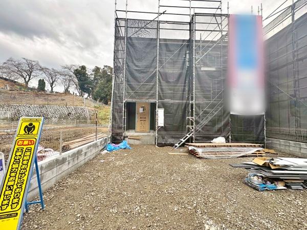 �����s�����q�s�������q��2���ڂ̐V�z��ˌ��Ă̌��n�O�ώʐ^